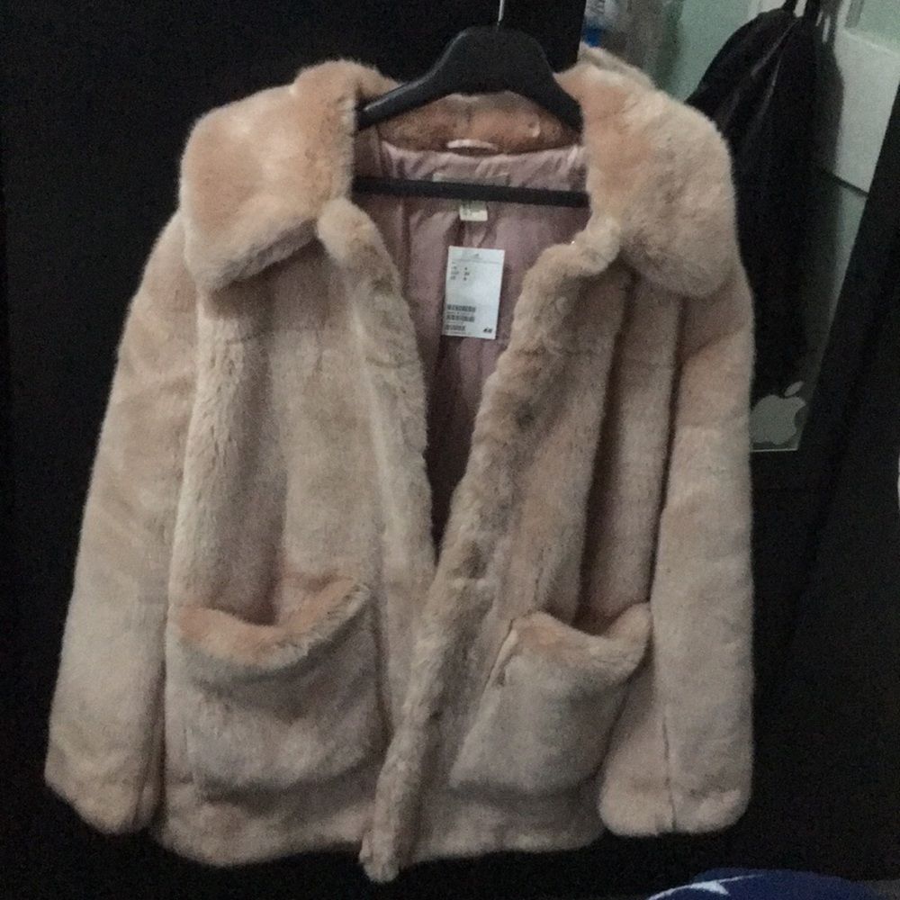 Dusty rose H&M borg jacket, boxy oversized fit